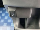 運転席・助手席にはシートヒーター機能が付いています。寒い日の心強い味方です♪