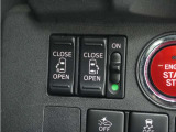 ◆両側電動スライドドア◆狭い駐車場でも乗り降りが楽々♪お子様が隣の車にドアを当ててしまう心配もございません!小さなお子様連れの方もこれで安心。