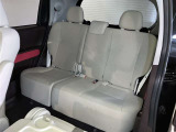 こちらは後部座席です!ゆったりと過ごしやすいかと思います☆