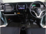 ポップなインテリアのハスラー。オシャレな内装に運転時の気分も上がります♪