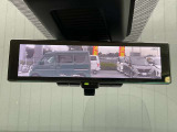 【インテリジェントルームミラー】 車両後方のカメラ映像がミラーに映るので、乗員や荷物が多くても安心♪夜間や悪天候の日でもクリアな映像で視界良好です◎