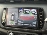 [アラウンドビューモニター]車両を上から見たようなカメラで周りの障害物などが一目瞭然!駐車が苦手な方でも、らくらく駐車♪