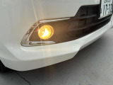 ヘッドライトはHID、フォグランプはハロゲンです。