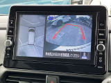 【アラウンドビューモニター】はまるで上から見ているような視点で周囲を確認できます!駐車が苦手な方でも安心して駐車できますね♪