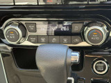 オートエアコンでオールシーズン快適にドライブできます!運転中の操作の煩わしさもなく安心ですね。