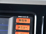 日産純正ナビゲーションMM115D-Wが付いています。