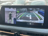 空から車を見たような「アラウンドビューモニター」!車の周りが一目で確認できるので、小さなお子様や障害物があっても安心して乗ることができます。