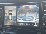 アラウンドビューモニター装備!空から見ているような映像によって不慣れな場所での車庫入れや縦列駐車等はもちろん狭い道でのすれ違いも安心♪