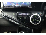 ★エアコンはオートタイプが装着済みです!オートモードにしておけば、車内温度を設定するだけで風の料や吹き出し口の切り替えを機械が行ってくれます!一年中快適な環境を作れますよ♪