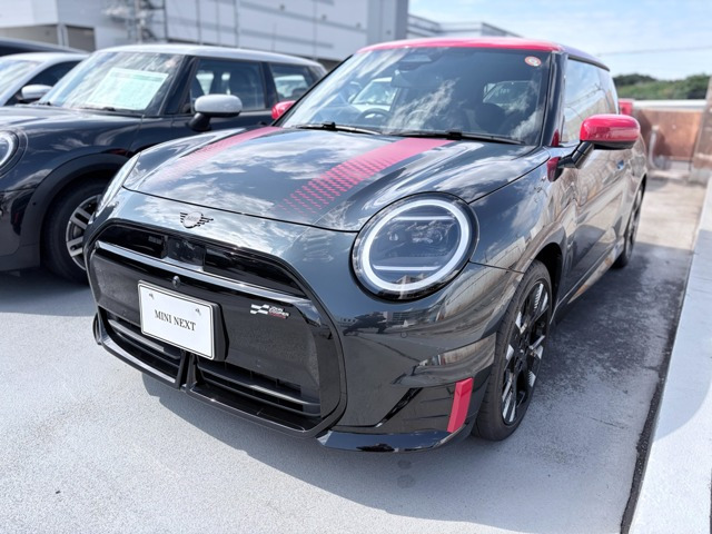 ミニ ジョン・クーパー・ワークス E 