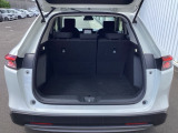 テールゲートを開けるとラゲッジルームがあるので荷物を収納できます。