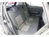 ■車内クリーニング■専門スタッフが見えないところまで徹底洗浄!車内のニオイもリフレッシュ!目に見えないところまで美しくがモットーです。だから、当店の中古車は内装にも自信があります!