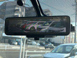 スマートルームミラーで定員乗車時や大きな荷物があっても後方視界が確保できます。