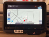 8インチメモリーナビとなっております。日本全国おでかけすることができます!