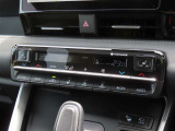 オートエアコンで車内はいつでも快適です♪