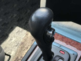 手に馴染みやすく、操作感が良いシフトレバーです!! 是非1度操作をご実感下さい!!
