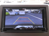 社外品ナビですが、純正リアカメラを利用して後退時の映像も映りますので安心です。