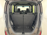 広々としたカーゴスペース。週末のお買い物や長期旅行のたくさんの荷物も積載できます。