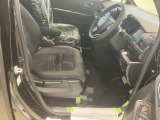運転席・助手席にはシートヒーターを装備しておりますので、快適にお使いいただけます!
