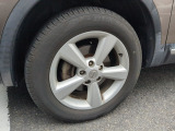 純正のアルミホイールです!足元が格好良くなりますよね♪