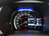 とっても見やすいメーターです。夜間時はラグジュアリーな気分にさせてくれる照明が魅力ですので、夜のドライブも楽しみになりますよ♪