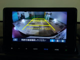 バックカメラの画像です。ガイドラインがスムースな車庫入れをサポートいたします。車庫入れの安心感がアップしますね。