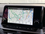 【日産メーカー純正のコネクト大画面ナビゲーション!】遠くへのお出かけする際の心強い味方です!自車位置の確認はもちろん、Bluetooth接続や機能も充実。大きな画面で各操作もしやすく安心です。