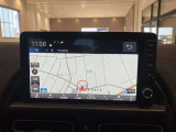 9インチディーラーオプションナビとなっております。インターナビも対応しているので日本全国おでかけすることができます!