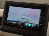 ◆バックカメラ◆リバースにするだけで映ります、後方の安全確認や、狭い駐車場での車庫入れ、雨の日や夜間など視界の悪い時に便利です!安全にバックする為には欠かせない装備です。