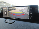 360&deg;ビューモニターを搭載しています。パーキングセンサーと合せてお使いいただくことで、安全、安心にお車の取り回しを行っていただけます。