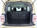 広々としたラゲージスペースを備えています。大きなものや長さのある荷物もしっかりと積み込めます。