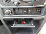 シガーソケット/(左から)デュアルカメラブレーキサポート/車線逸脱警報/4WD切り替え/ESPオフスイッチ/ライトレベライザー/灰皿
