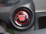 エンジンON/OFFはワンプッシュで可能な「プッシュ式エンジンスタート/ストップスイッチ」です!操作も簡単です♪