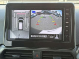 アラウンドビューモニターは車庫入れの強い味方となってくれます。上から車を見下ろすように視ることで、駐車場枠内にビシッと真っ直ぐ停めれます!☆一度使ったらわかって頂けます☆
