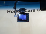今や必需品となったドライブレコーダーも装着されています。運転中の記録を録画してくれます、万が一の時にドライブレコーダーがあれば安心です!