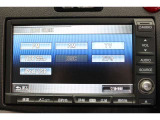 ホンダ純正ナビなのでダッシュボードにスッキリと収まっています。土地勘の無い所でも迷わず安心ですね!AVも色いろ視聴出来るのでドライブも楽しくなります!