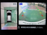 アラウンドビューモニターで車庫入れも空から見ている様に駐車できラクラクです。