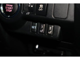 運転席のシートポジションメモリー機能は、登録済みの運転者と交代しても、シートポジションの変更の手間がかかりません。