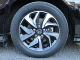 純正アルミホイールです。足元が引き立ちます!
