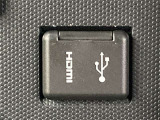 こちらのクルマはUSBとHDMI接続コネクタも装備されています♪スマホに接続すればお好きな音楽や映像も流せます!今の時代、さまざまな方法で音楽や動画を楽しめますね!