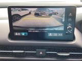 バックモニター付きで、車庫入れも安心です。