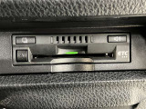 ETC車載器搭載しております。高速道路も料金支払いレーンに並ばず通過でき、とても便利です。ETCカードもお車購入時に入会する事ができます。お気軽にお問い合わせ下さい。