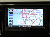 【ナビゲーション】メモリーナビを装着しております!目的地の検索だけでなくTV視聴やCD,DVD再生の他、Bluetooth接続が可能!クルマには無くてはならない装備ですね♪