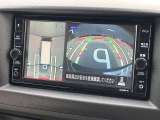 アラウンドビューモニター装備!空から見ているような映像によって不慣れな場所での車庫入れや縦列駐車等はもちろん狭い道でのすれ違いも安心していただけます♪
