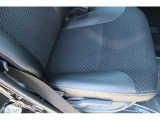 どうしても痛みの出やすい運転席シート右サイド部のアップ写真、ご検討の際の参考にしてください