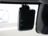 ◆ドライブレコーダー◆映像・音声などを記録する自動車用の装置です。 もしもの事故の際の記録はもちろん、旅行の際の思い出としてドライブの映像を楽しむことができます。