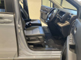 運転席・助手席にはシートヒーターを装備しておりますので、快適にお使いいただけます!