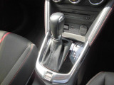 マニュアルモード付6速ATを搭載。ドライブセレクションスイッチにてよりダイレクトな走行モードにも切り替えも出来ます。