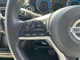 ステアリングスイッチもついておりますので走行中でも簡単な操作がハンドルから手を離さずにナビなどの操作が可能になりますよ
