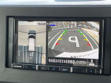 空から車を見たような「アラウンドビューモニター」!車の周りが一目で確認できるので、小さなお子様や障害物があっても安心して乗ることができます。